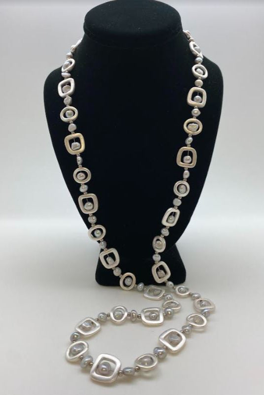 36"Silver W/Gray Pearls Geo Necklace