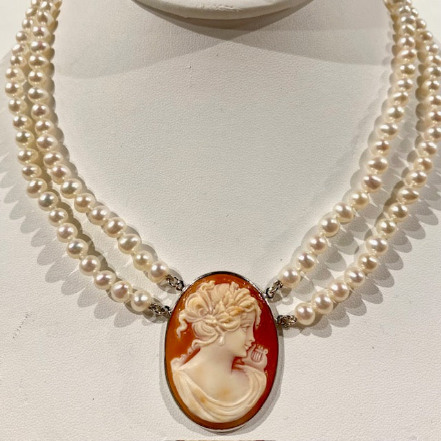 Cameo and Double Strand Pearl Necklace